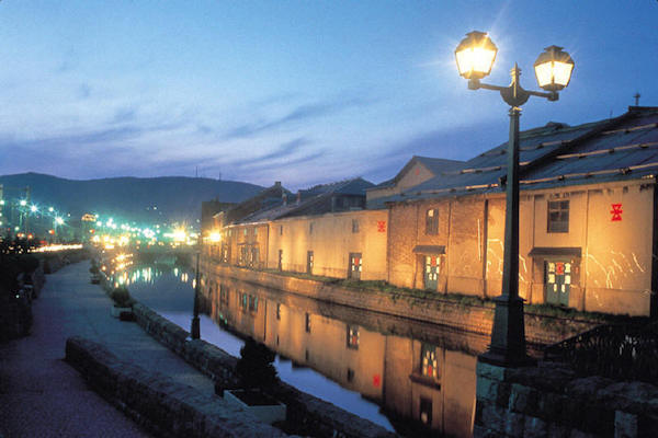小樽　観光　おすすめ　小樽運河